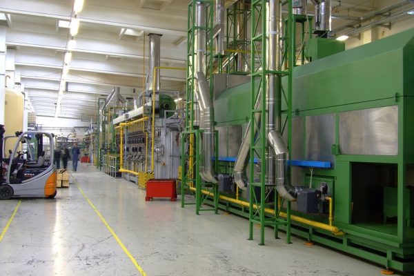 High Bay Lights for High Humidity and Corrosive Environments